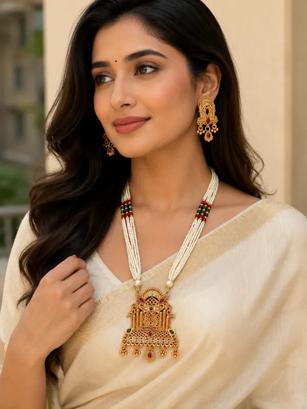 Runjhun elegant necklace set
