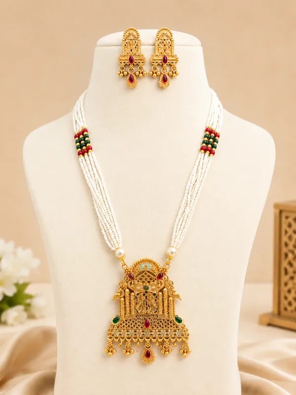 Runjhun elegant necklace set